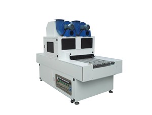 使用風(fēng)機(jī)冷卻UV燈管為什么要抽風(fēng)而不能吹風(fēng)？